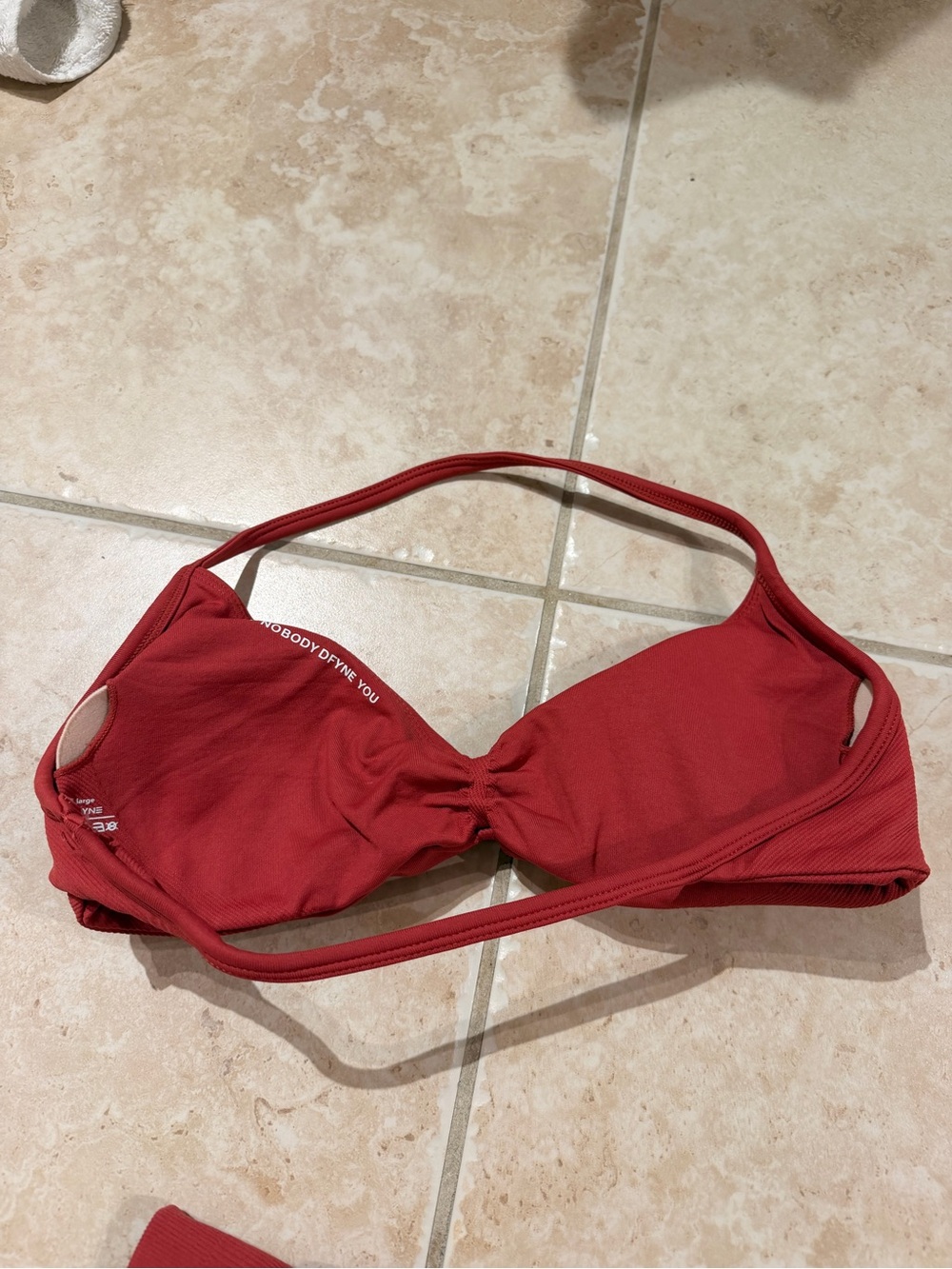 DFYNE Women's sports bra and shorts - Picture 4 of 6